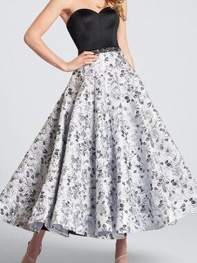 ELLIE WILDE EW21730 BLACK SILVER SIZE 2 12 TEA LENGTH STRAPLESS FORMAL PROM GOWN